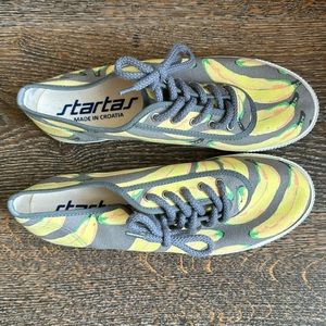 Startas Banana Sneakers 40